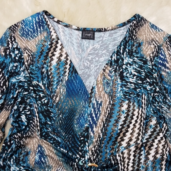 Vamp Top - Picture 2 of 7